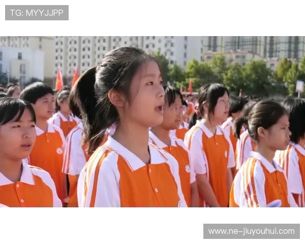 小足球杜康以热爱为名书写绿茵梦想点燃青春奋斗激情