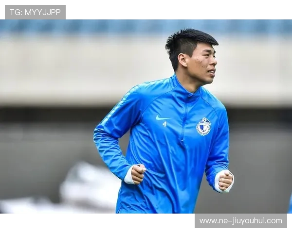 退伍军人领免费足球门票引发社会关注展现温暖力量再度聚焦话题